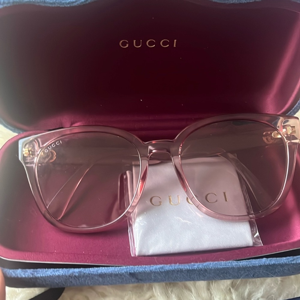 Authentic 100% Gucci pink shades